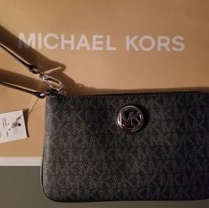 Michael Kors Wristlet
